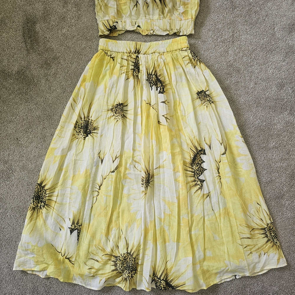 H&M Yellow Floral Set Top & Skirt - Picture 3 of 11